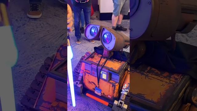 WALL-E sees his first Lightsaber