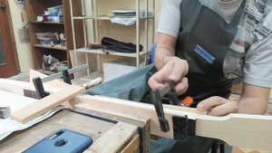 Установка ладов на гриф для cigar box guitar #2