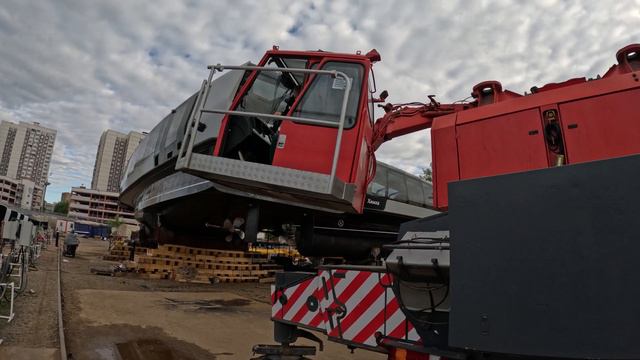 Работа крана Liebherr LTM 1500 смотреть онлайн