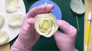 Роза из пластичного шоколада. Новый урок на сайте.