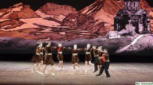 Средняя группа танцевального ансамбля «Ахтамар» . Танец «Кочари»