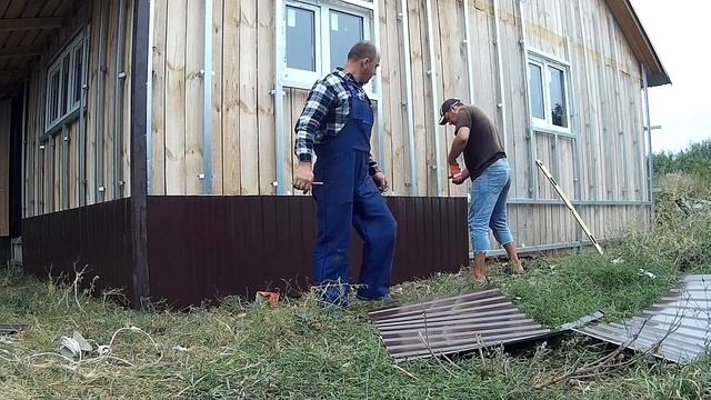 РАБОЧИЕ ВЛОЖИКИ/ ОТДЕЛКА ФУНДАМЕНТА ПРОФЛИСТОМ смотреть онлайн