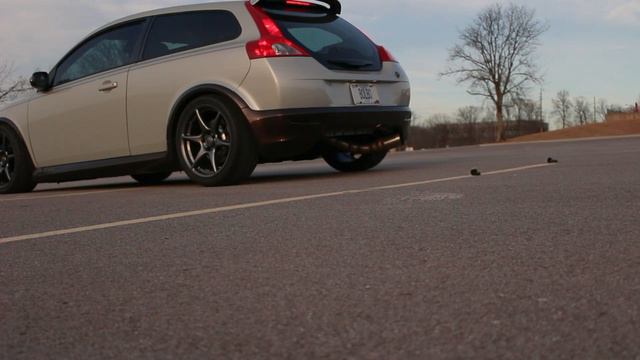 Volvo C30 T5 Exhaust Sound | Clear Crisp Audio - Revs & Loud Turbo Noise смотреть онлайн