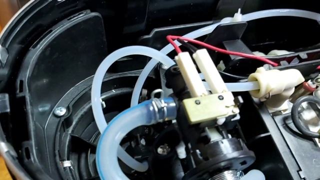 How to fix a dripping / leaking delonghi espresso ec685 / ec680 machine