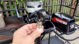 Замена свечей зажигания на Tohatsu 9.8