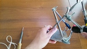 Третья рука для пайки, самодельная