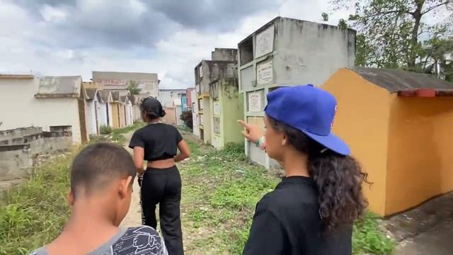 En El Cementerio (Retos Extremos) @dariannyflow смотреть онлайн