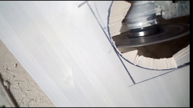 КАК СДЕЛАТЬ КРУГЛОЕ ОТВЕРСТИЕ В КАФЕЛЕ, ТОЛЬКО ПРИ ПОМОЩИ БОЛГАРКИ смотреть онлайн