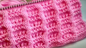 Простой ажурный узор спицами. Красивый объемный узор - вяжется на одном дыхании!