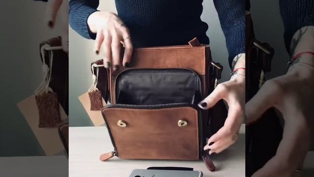Мужская кожаная сумка через плечо TIDING BAG коричневого цвета 7055B
