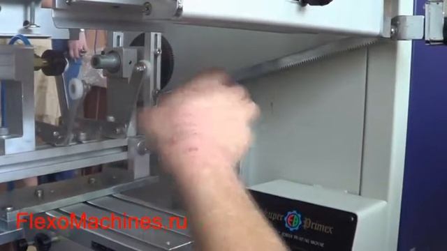 Полуавтоматическая трафаретная печатная машина для печати по цилиндрическим поверхностям в процессе