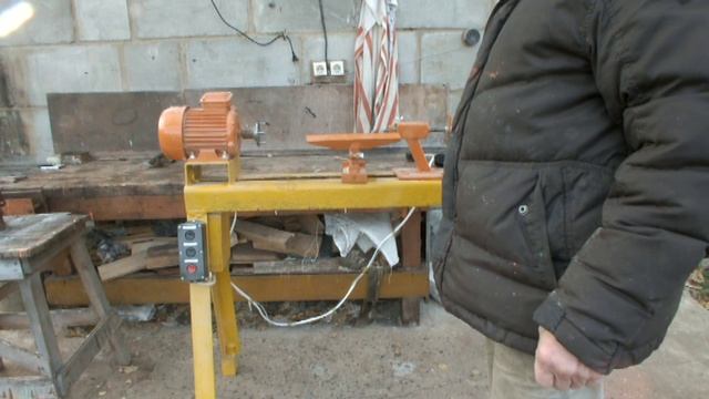 Самодельный токарный станок по дереву. Часть 1..mp4 смотреть онлайн