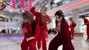 K-POP IN PUBLIC | ONE TAKE] Stray Kids 스트레이 키즈 - THUNDEROUS 소리꾼 | DANCE COVER by UNIVERSE