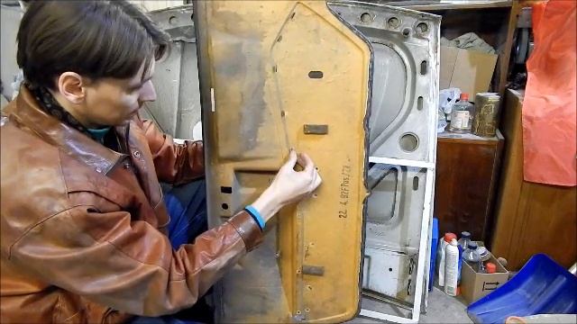 Как устроены карты\ обшивки дверей на мерседес 124 купе. как разобрать? смотреть онлайн