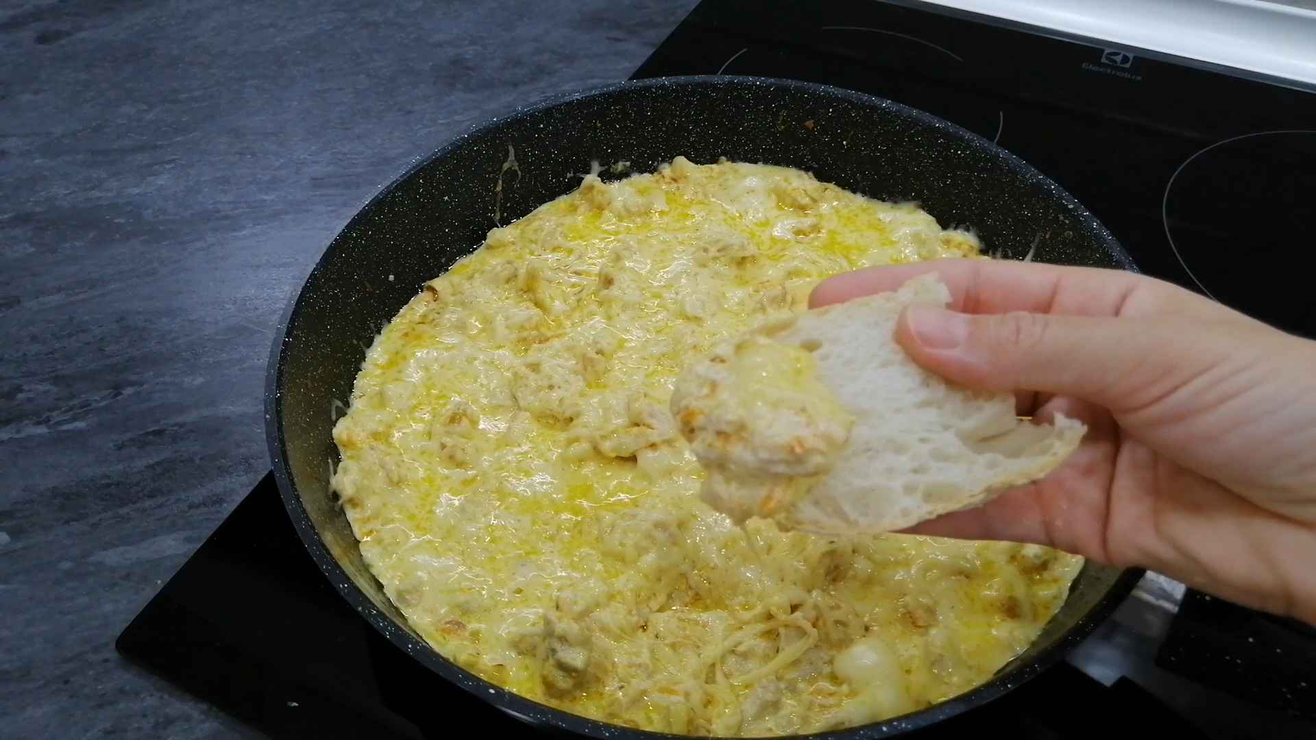 КУРИЦА В СЛИВОЧНО-ЧЕСНОЧНОМ СОУСЕ на сковороде! ВКУСНО и Просто!