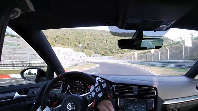 VW Golf 7 GTI Clubsport | 7:44 BTG | Nurburgring Nordschleife TF смотреть онлайн