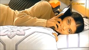 Шахрукх Кхан и Каджол - Танцовщица Рупали .