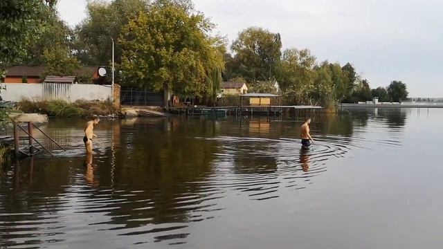 Закаливание Кийлов речка Днепр 10.10.2020 | Cold water swimming Ukraine Dnipro river смотреть онлайн