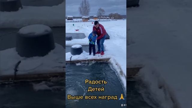 Заглотила по самые не хочу что аж выплюнула.#Рыбалкадлядуши