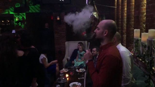 Свадьба в "Арсенале". Версия за 2 минуты. Весело, че))) смотреть онлайн