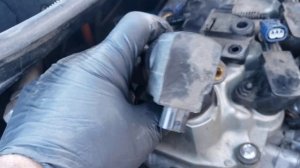 2008 Honda Civic 1.3 Hybrid spark plugs rear plugs removal