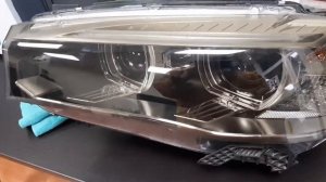 Оклейка фары BMW полиуретановой антигравийной плёнкой TM-CC