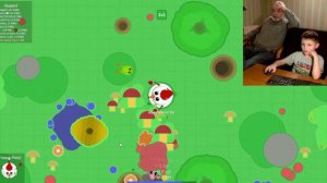 Коля и папа. Играю снеговиком. MopeIO
