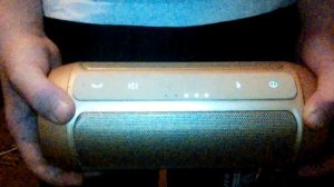 Открываем колонку JBL