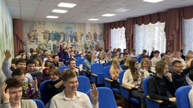 Вчера в пермском Лицее №1 старшеклассники изучали умный дом смотреть онлайн