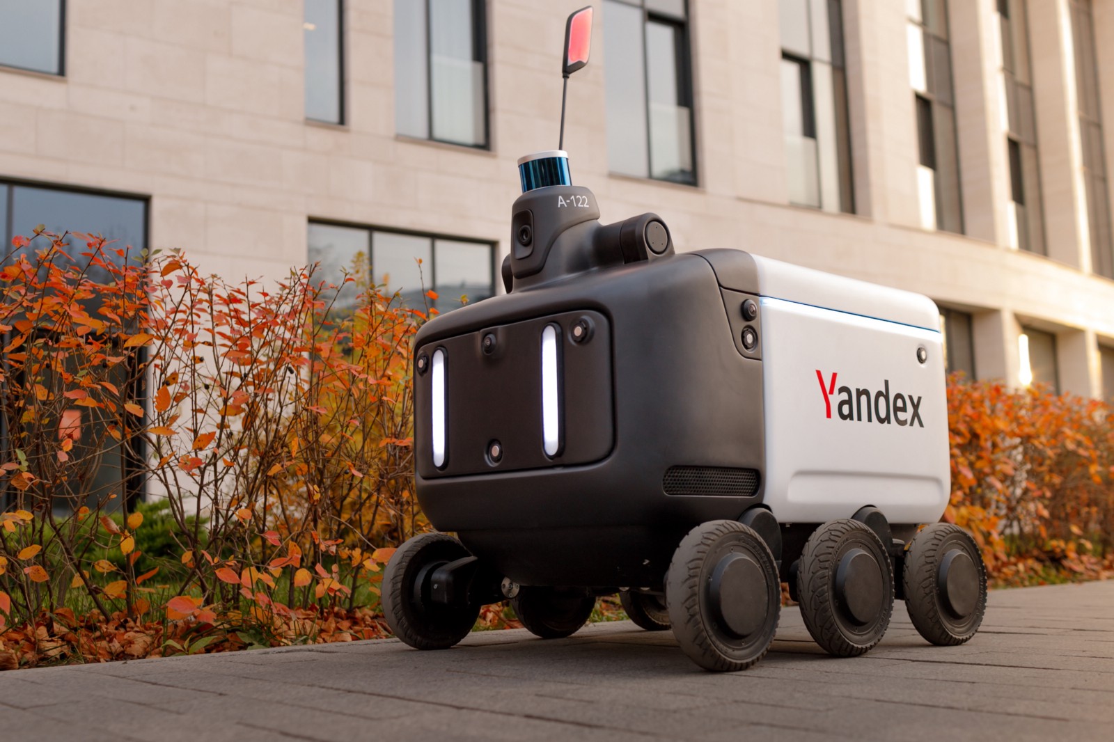 Робот доставщик Яндекс Еда ? #Shorts