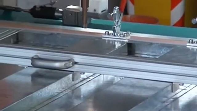 CEMSA. Установка контактной точечной и рельефной сварки ROOF 180 MF. смотреть онлайн