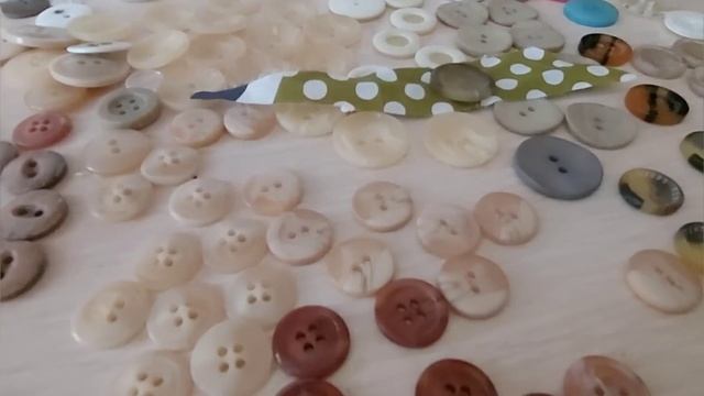 Пачками не шью,и в очереди никто не стоит,просто переделываю тряпки из мешка. ???! смотреть онлайн