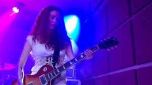 Zepparella and phenomenal Gretchen Menn jam to Whole Lotta Love by Led Zeppelin