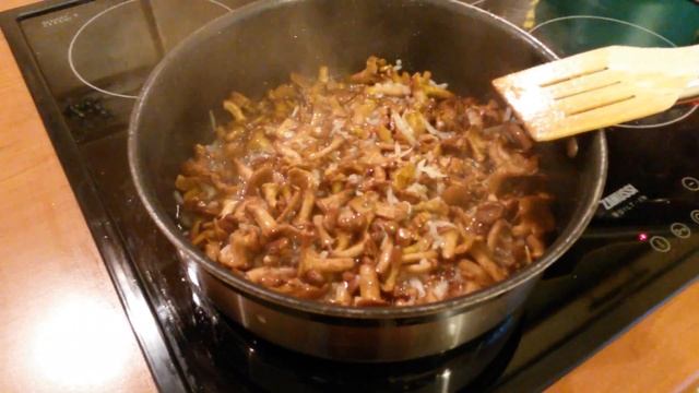 ЖАРЕНАЯ КАРТОШКА с лесными грибами смотреть онлайн