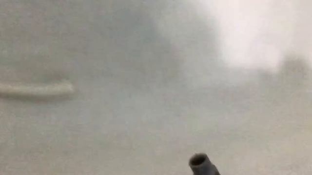 Отбеливаю загрязнения ванной и протираю ненужную люстру смотреть онлайн