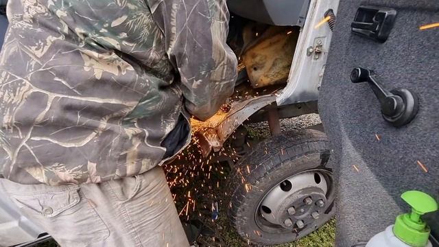 Замена порогов на Газели. Прощай пена)