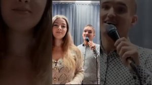 Снег кружится летает, летает. поёт Уваров Григорий. дуэт.