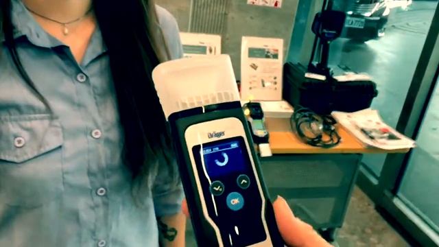 Dräger Alcotest 5000 快篩酒測器 (酒精檢知器) смотреть онлайн