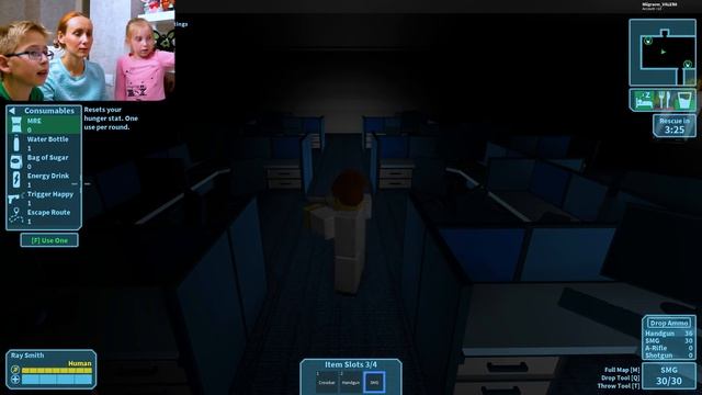 Побег от Инопланетян в Роблокс Мы играем смотреть онлайн