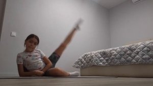 занимаемся гимнастикой теперь у меня будет аккаунт про гимнастику