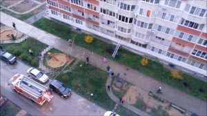 Пожарные не могут проехать и растаскивают машины. Ставрополь 23.04.2017