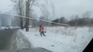 Косят зимой траву