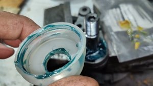 Скрипят шаровые.Почему?.