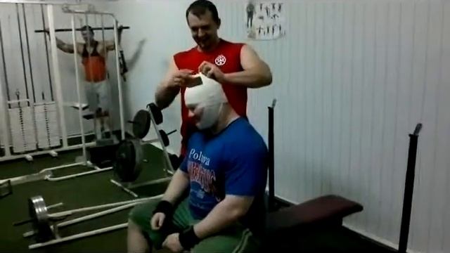 Тяжёлый жим гантелей смотреть онлайн