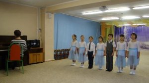 Песня "Музыкальная шкатулка" Муз.Ю.Чичкова, сл.З.Петровой, ансамбль "Веселые нотки"