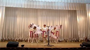 Русский танец - хоровод.