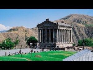 Языческий храм Гарни / The pagan temple of Garni