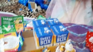 Открываем SWEET BOX/коллекция БУБА/BOOBA, Лиза объедается ЖЕЛЕЙНЫМИ МИШКАМИ!!! ☆Видео для детей☆