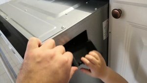 Замена лампочки в духовом шкафу Midea TF944EG9