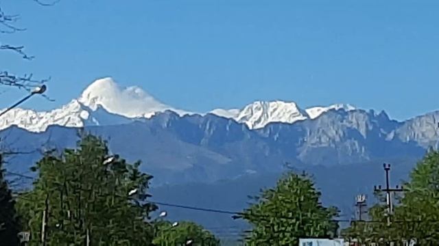Владикавказ.Вид на гору Казбек смотреть онлайн